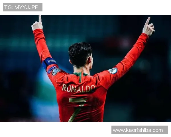 足球巨星背后的传奇故事与全球足坛影响力全面解析